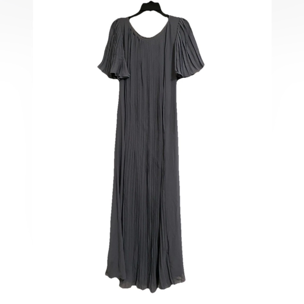 Bigoschi Long Pleated Gray Gown In Size Medium, Very Elegant But Simple Dress